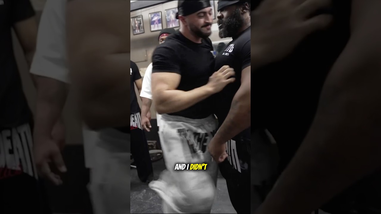 Виктор Мартинес в спортзале Viral Diamond Gym в Нью-Джерси 