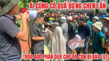 Khương Dừa bị vỡ trận khi trao 400 phần quà, bà con sợ không có nên lấn nhau xém xỉu