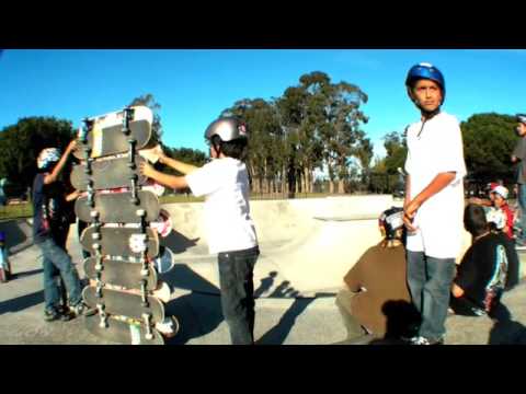 14 Year Old Female Skater Abby Zace Zsarnay-Airs 14 Boards