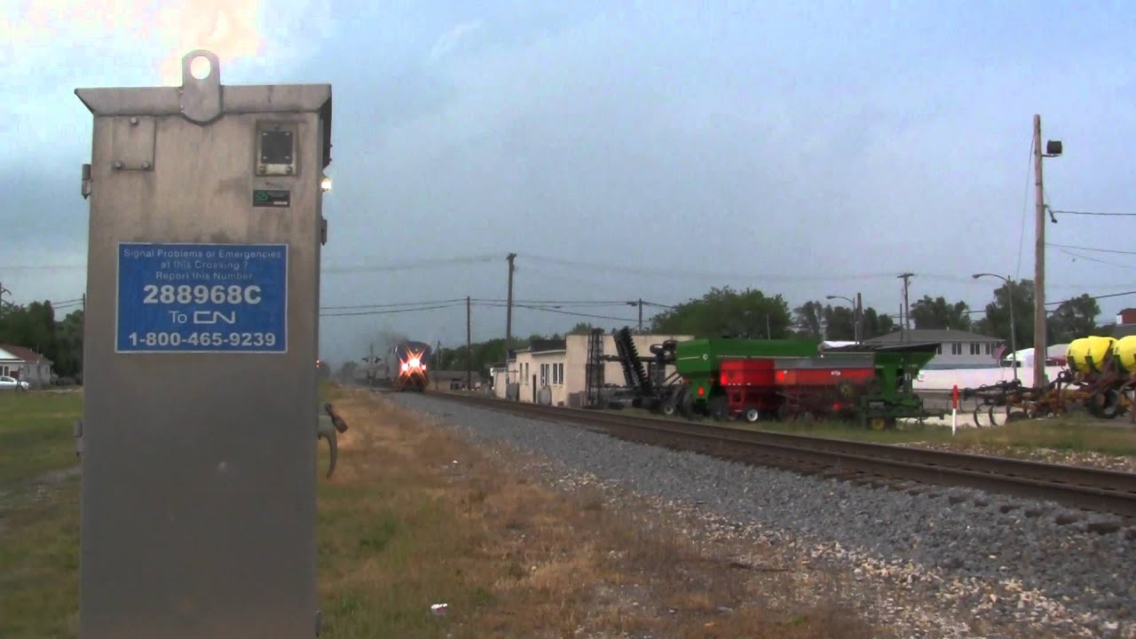 Amtrak 393 lead by AMTK 48 Old Fourth St., Clifton, IL YouTube