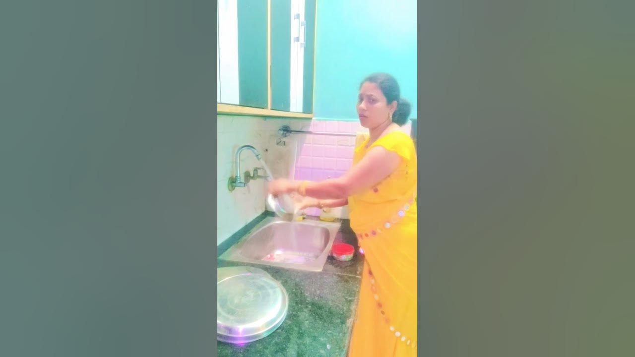 ye holi haiy re holi song