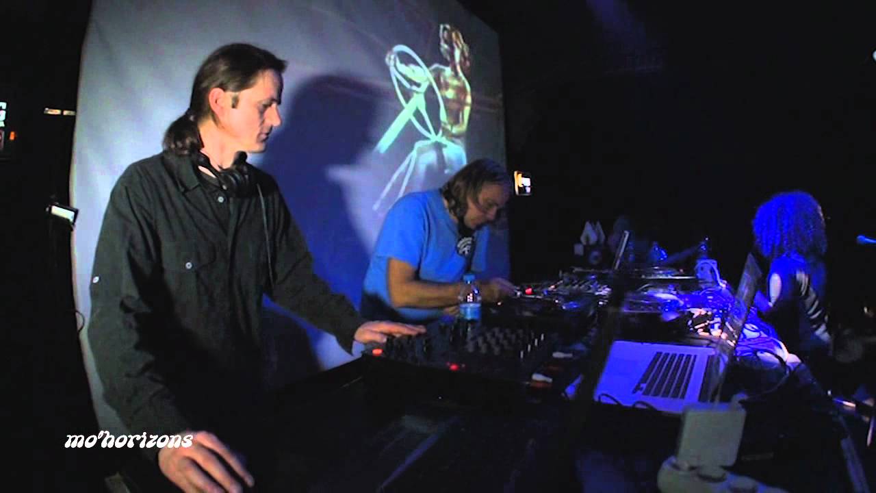 Mo'Horizons Live In Istanbul 2012