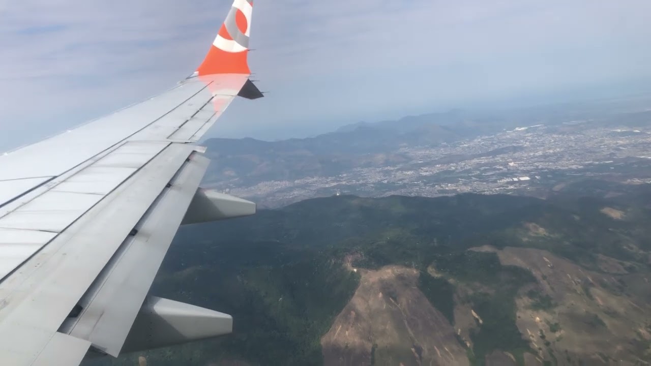 Pouso no Aeroporto Internacional Tom Jobim - Rio Galeão (GIG), no Rio de Janeiro - RJ.