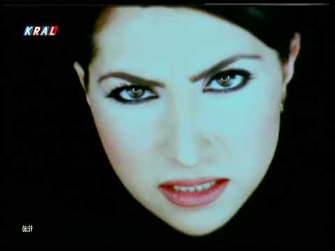 Ebru Yaşar - Sırtımdan Vurdu (Kral TV) | HD (2000, İDOBAY)