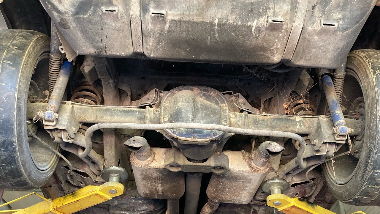 My mustang Foxbody gets a new fuel tank YouTube