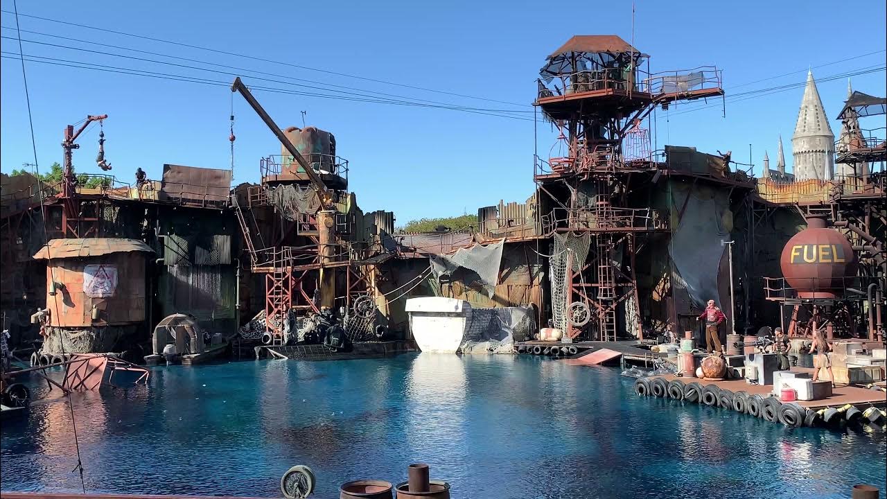 Waterworld Stunt Show A Sea War Spectacular Universal Studios