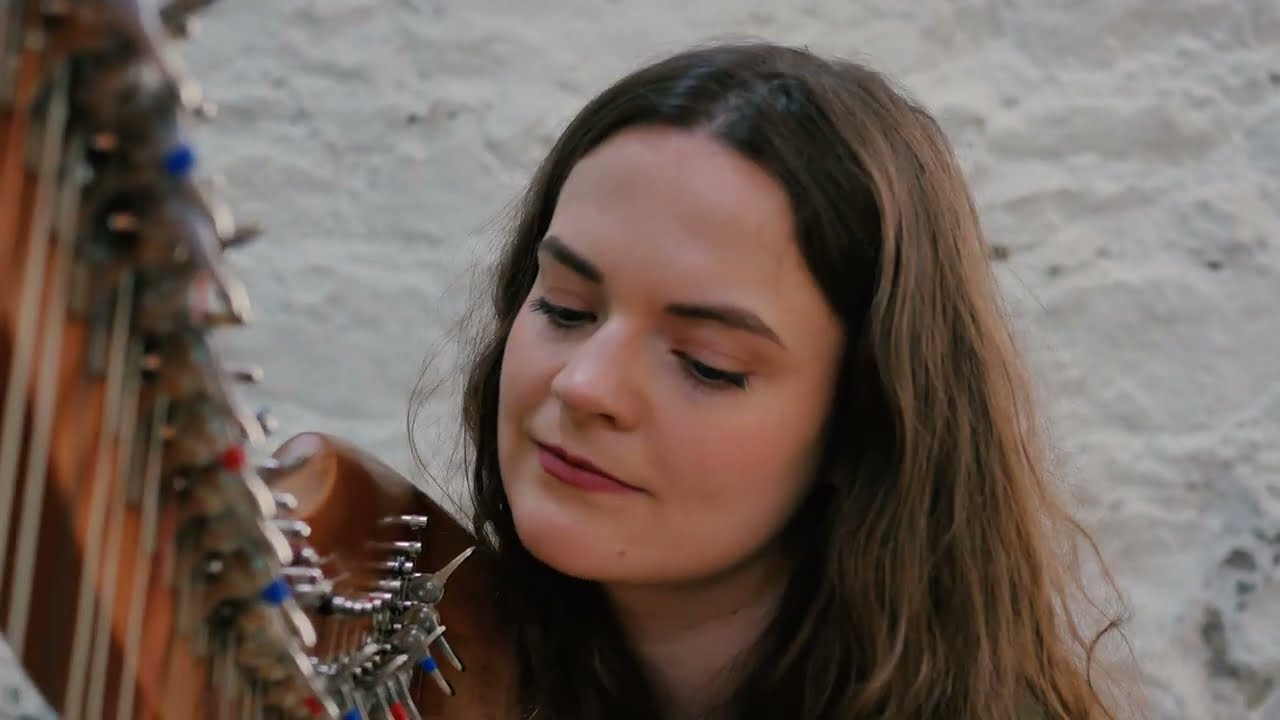 Glór na Sí (Live) - Alannah Thornburgh