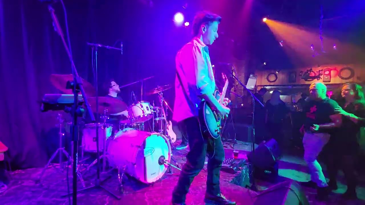 Nathan Carr Band at the Edge - In the Air, best part of the encore