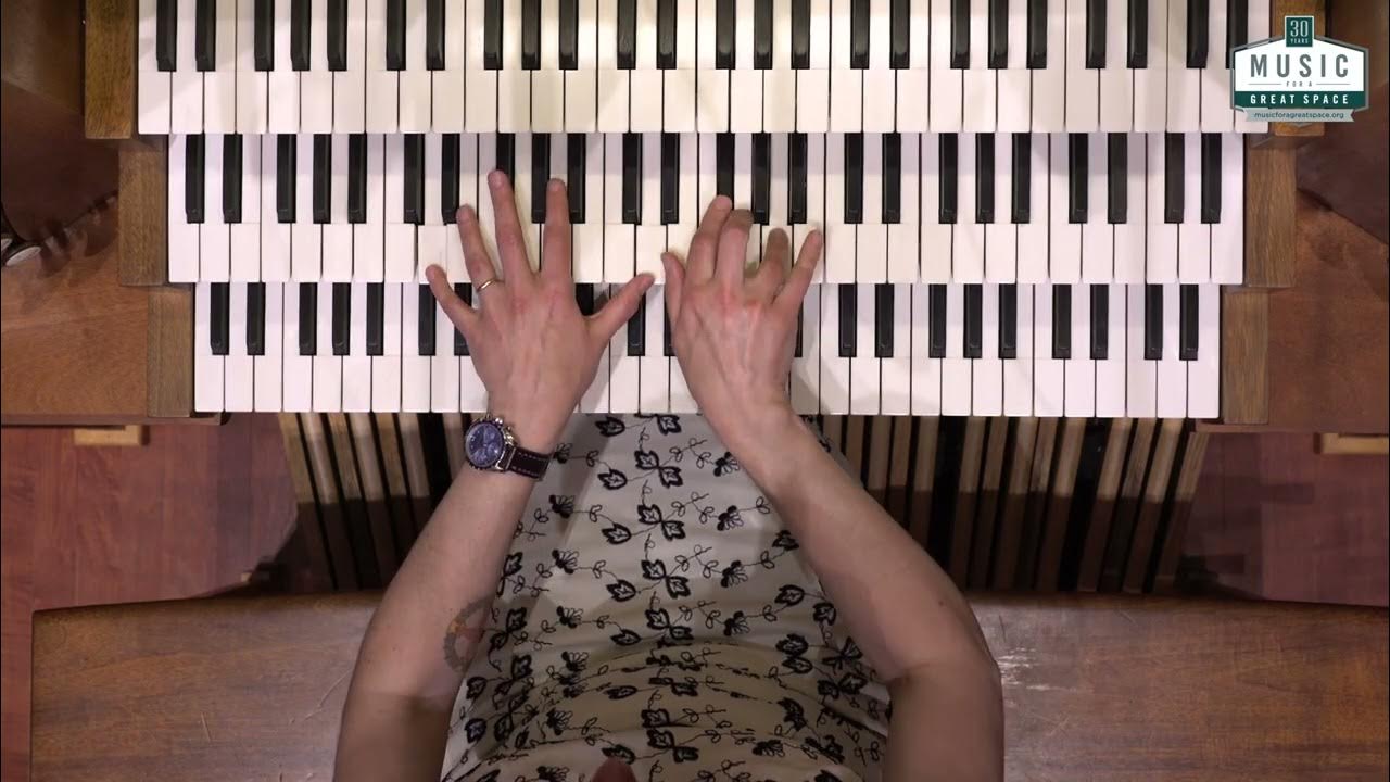 Caterina Assandra—Ave Verum Corpus YouTube