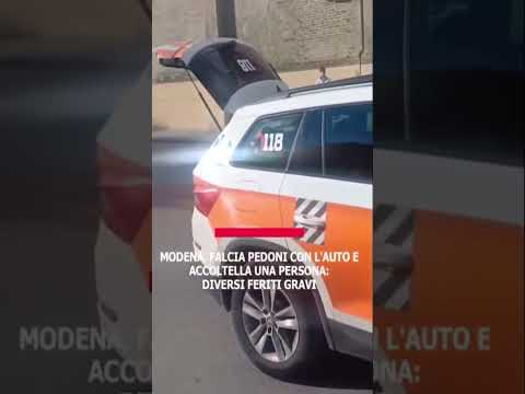 Video MODENA, AUTO FALCIA DECINE DI PEDONI IN CENTRO, FERMATO IL CONDUCENTE