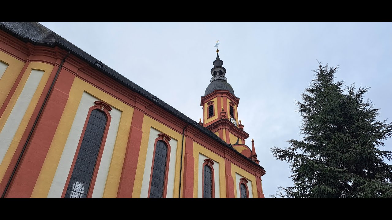 Das Vollgeläut der Kath. Basilika St. Paulin in Trier (Außenaufnahme)