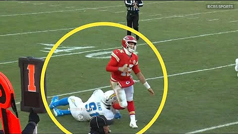 💔 Patrick Mahomes LEAVING Chiefs vs Chargers match with KNEE INJURY | Chiefs vs Chargers