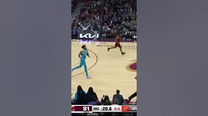 Evan Mobley SNATCHES it from Terry Rozier