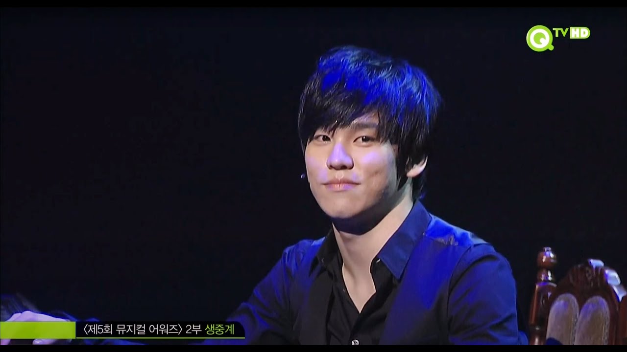 (고화질) 홍광호 지금이순간 20110607 QTV 제5회 더뮤지컬어워즈 축하무대