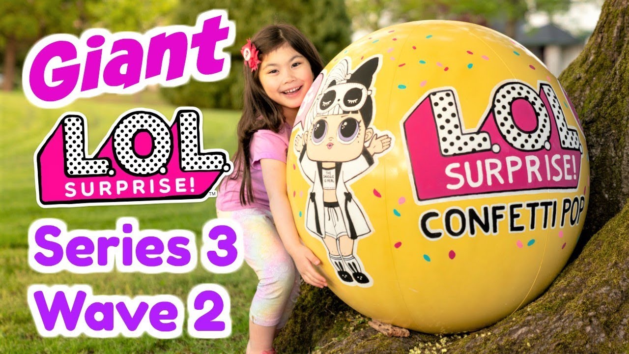 Lol Big Surprise with Lol Surprise Pet Series 3 yellow lol ball. Giant Lol