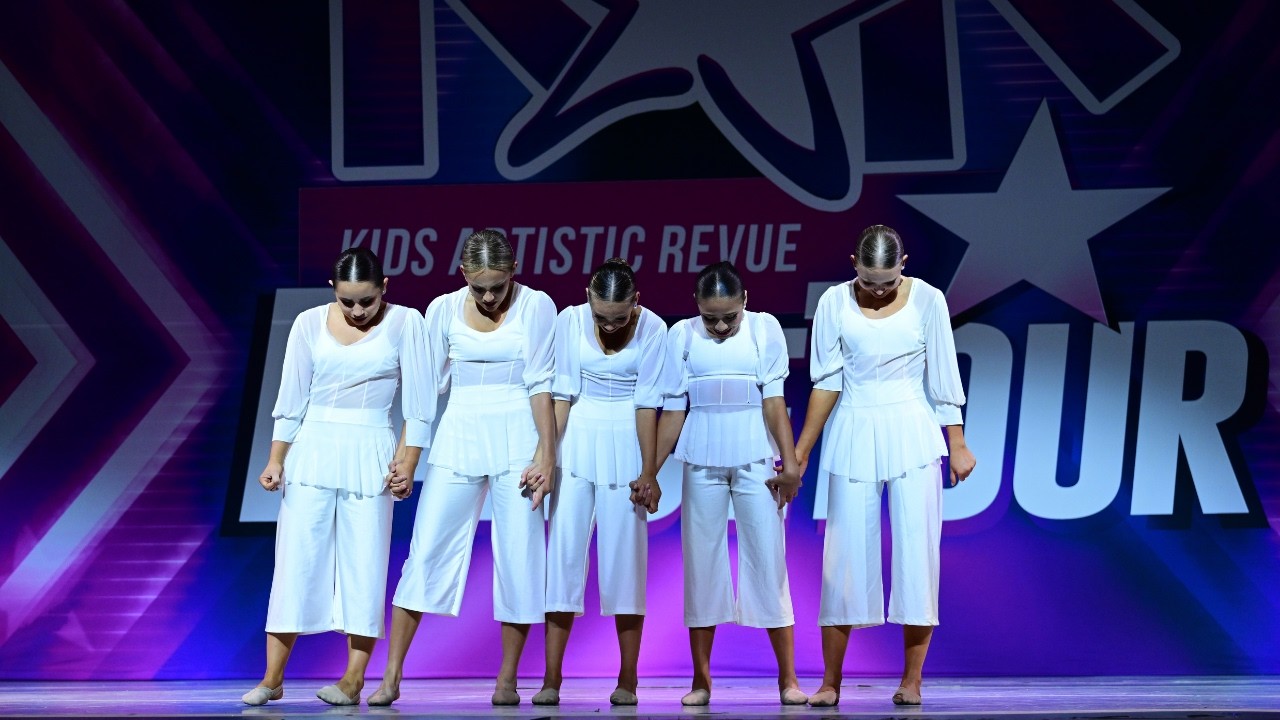 WHITE HOUSES - INSPIRE DANCE COMPLEX 2025