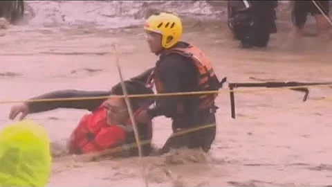 Millions lose power as typhoon tears through Taiwan - DayDayNews