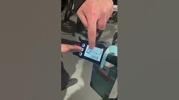 Adjusting 3 5 Level Of Speed Setting On Digital Display 