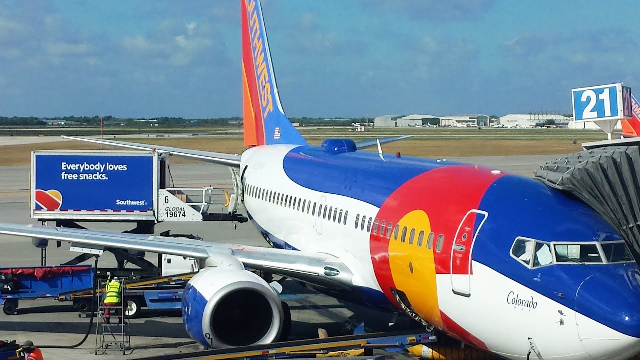 RAMP ACTION I Houston Hobby Airport - YouTube