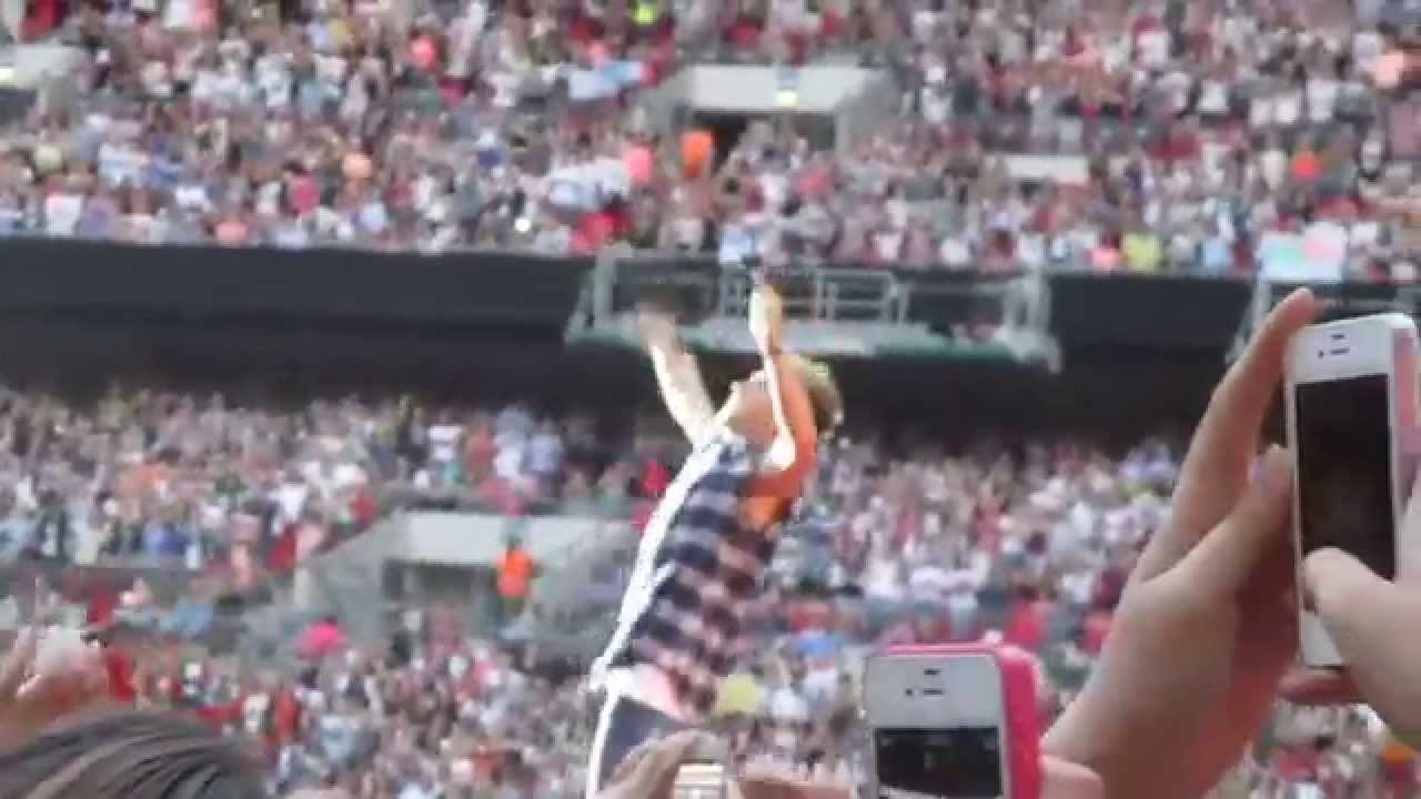 ONE DIRECTION WWA TOUR WEMBLEY 07 06 14 WHY DON T WE GO THERE one-direction-wwa-tour-wembley-07-06-14-why-don-t-we-go-there