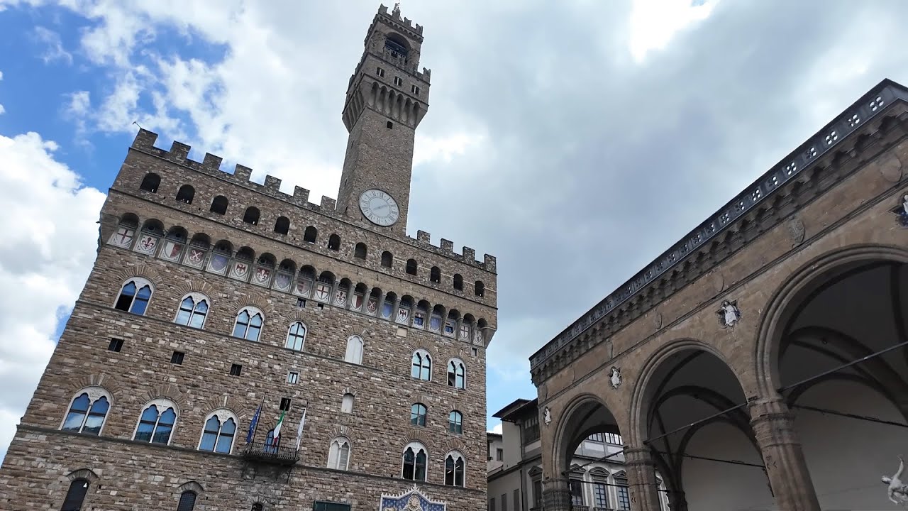 Firenze by walking: a piedi con i turisti dalla stazione ai luoghi storici da visitare!