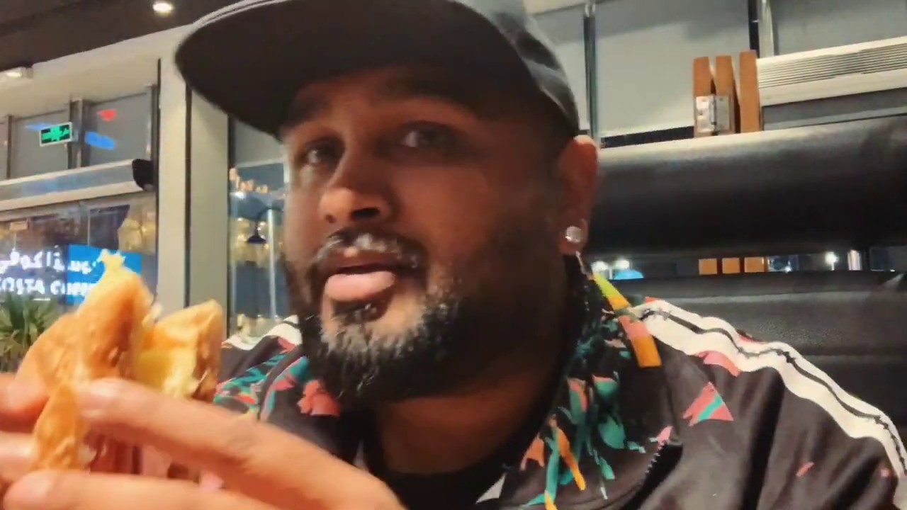 Reviewing the 'Bacon Backfire' Burger at ‘BurgerFuel’ Amwaj Mall