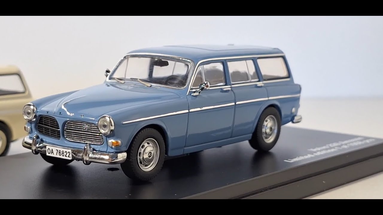 Volvo 220 Triple9 1/43