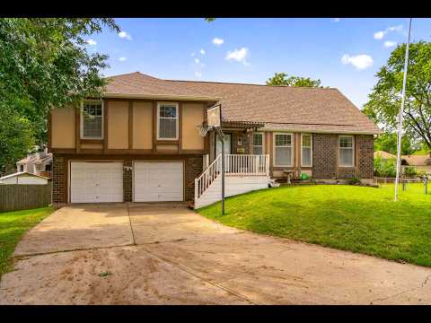 5725 Earnshaw St, Shawnee, KS home video tour
