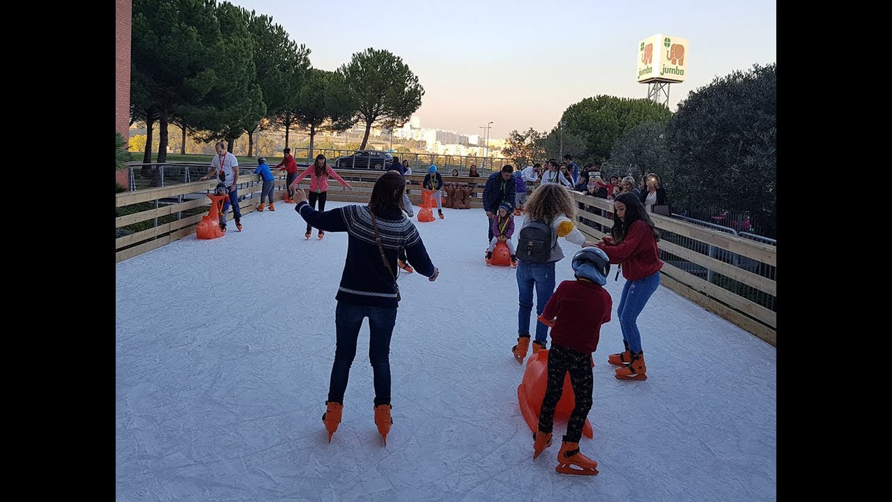 Pista De Gelo Em Almada