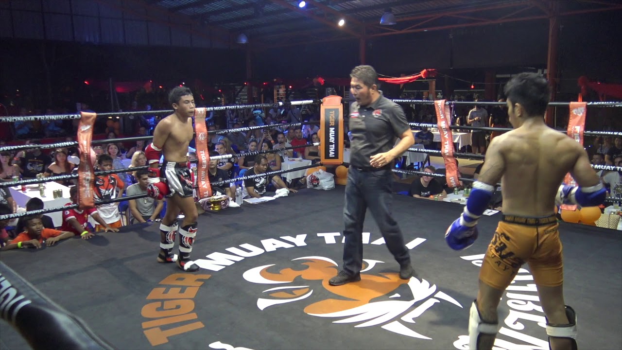 BBQ Beatdown 122: Nuapet (Thailand) vs Sam (Singapore) fighting