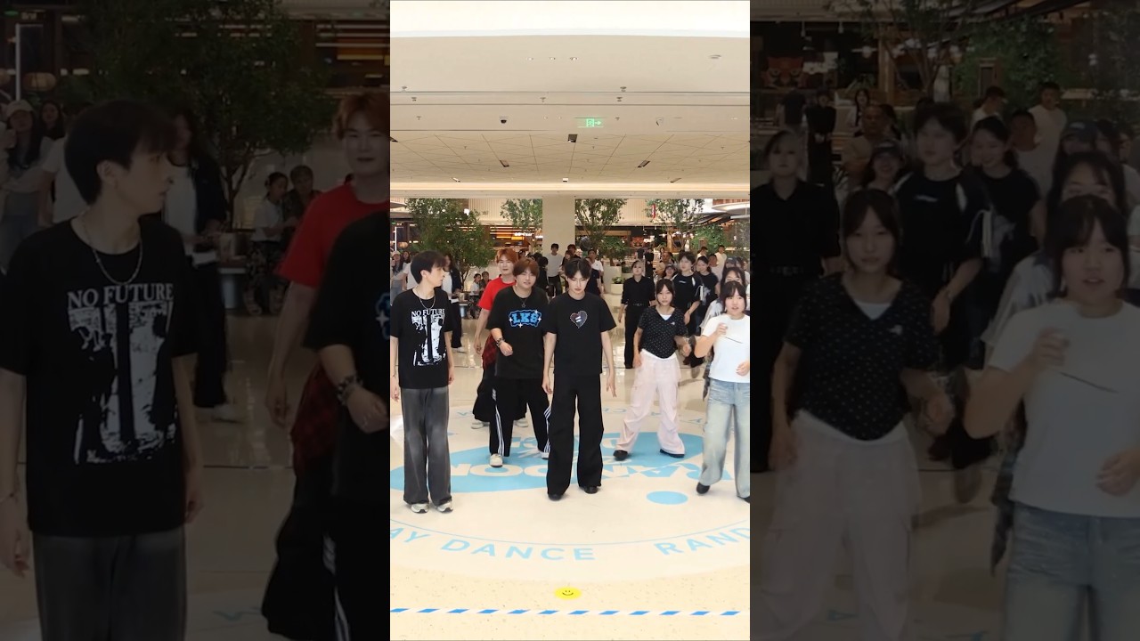 Cover Kpop in public LE SSERAFIM x ILLIT x KATSEYE 'ICONIC BY MISTAKE'