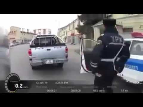 Masazırda “Mitsubishi” polis maşınının qapısını əzdi   VİDEO