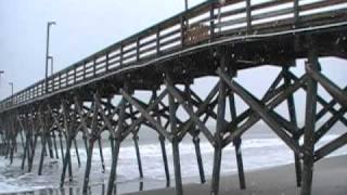 Snow Flurries at Surfside Beach 12-26-10