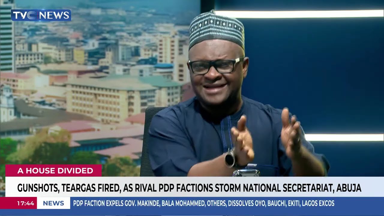 Gunshots, Teargas Fired, As Rival PDP Factions Storm National Secretariat, Abuja