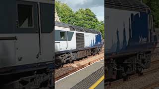 Scotrail HST Departing Pitlochry #shorts
Class 43s 43177 & 43150 roar out of the bustling village of Pitlochry, Scotland.
LINKS
Discord server - https://discord.gg/PtekEPJ
Twitter - https://twitter.com/TeaWithCaramel1
Channel icon by Dean Walker - https://twitter.com/lookitstrainart
#Scotrail #HST Scotrail HST Departing Pitlochry #shorts