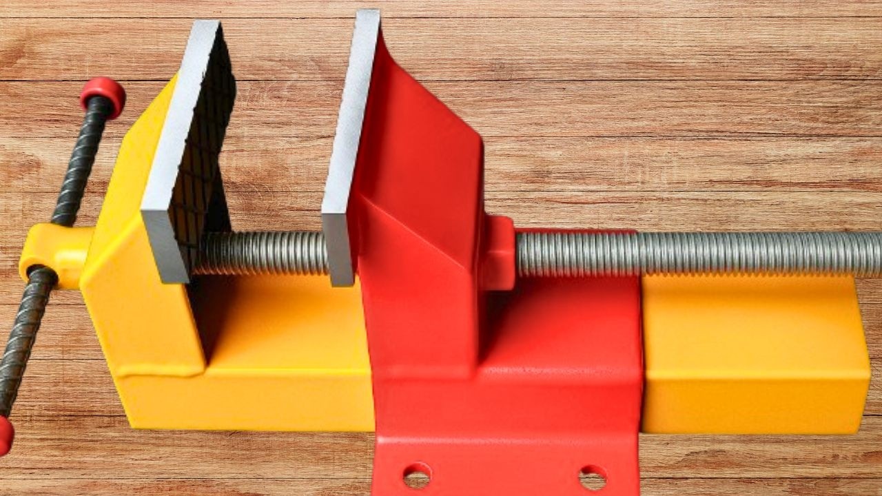 Вы будете в шоке, когда увидите, как я делаю этот суперэффективный самодельный стол-струбцину!