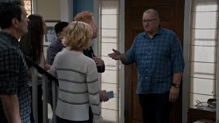 Jay Looks Back on the Time with His Family - Modern Family