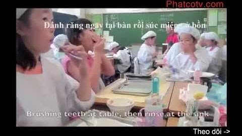 Vì sao người Nhật sống lâu? Bữa ăn trưa của học sinh Nhật