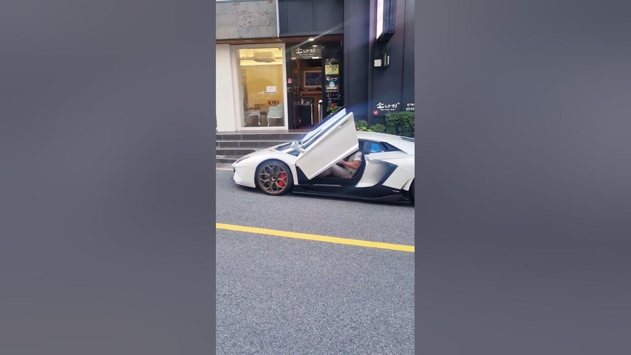 Bodybuilder Lamborghini