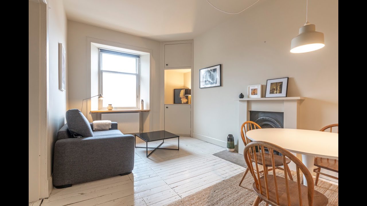 2592L -  Canongate, Edinburgh