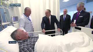Нурсултан Назарбаев в роботизированной больнице