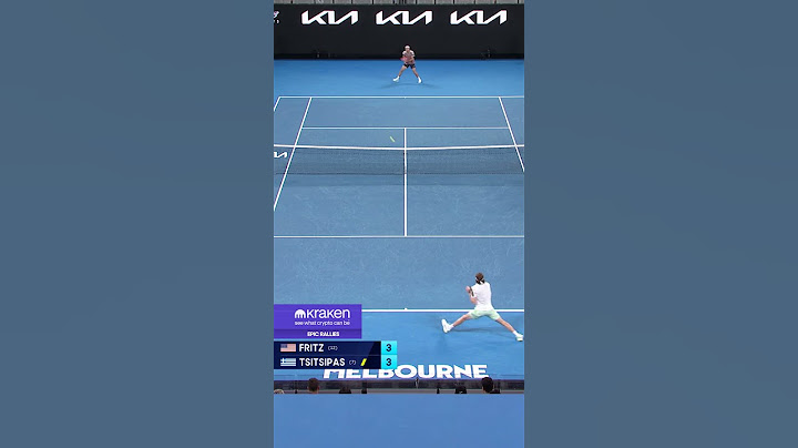 BRILLIANCE from Tsitsipas! 🙌