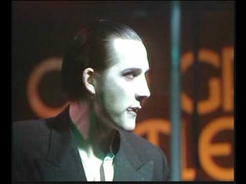 The Damned - Smash it Up Old Grey Whistle Test, Stage wrecked!