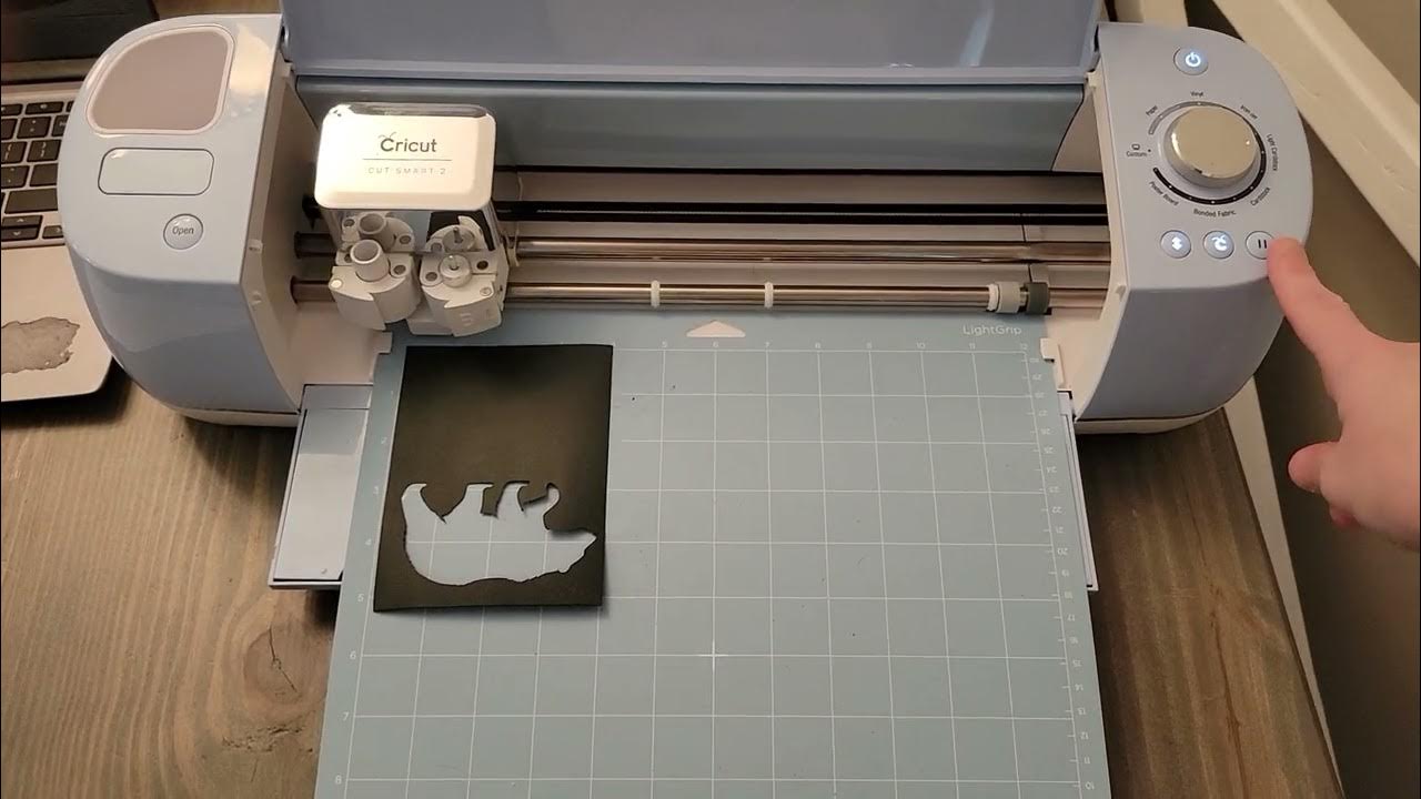 Cricut Explore Air 2 not pulling in mat and loud at startup. (no