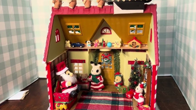 Sylvanian Families Reindeer Siblings and Christmas Holiday Lodge