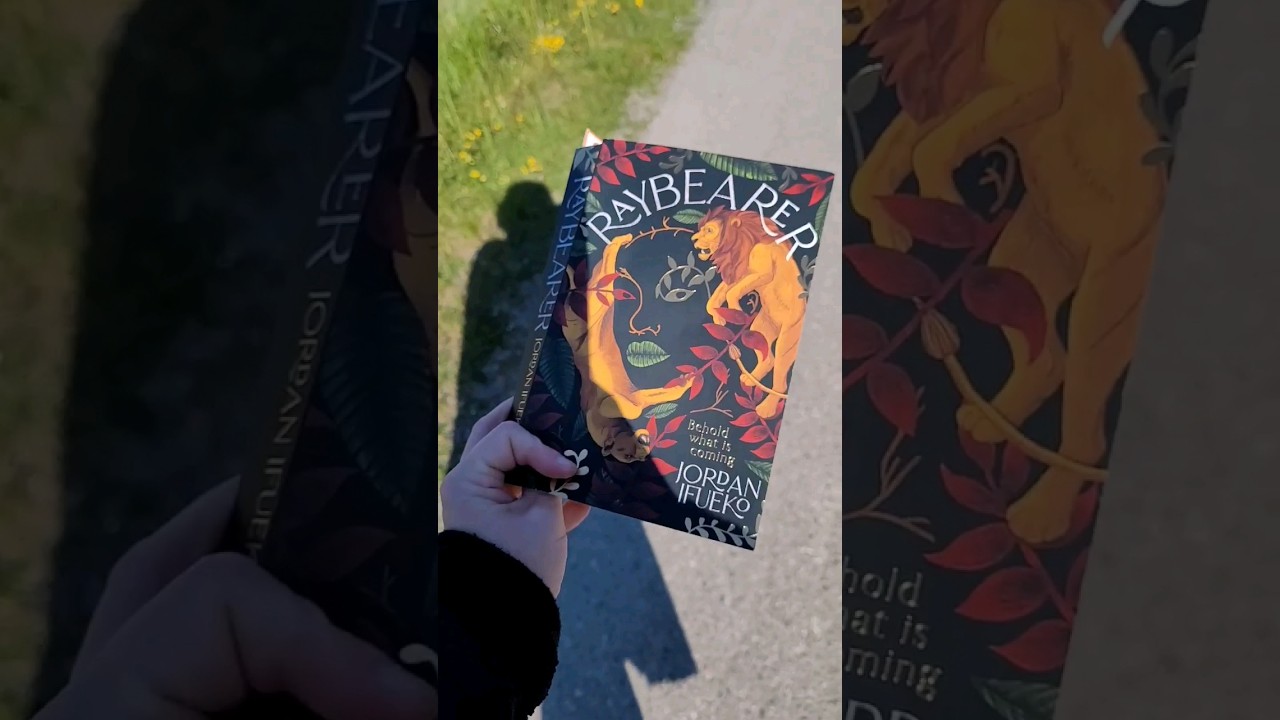 This book is really hard to put down! 😍 