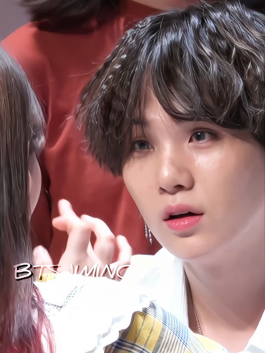 The way suga with other girls and with armys😫🔥this is so cute🤩