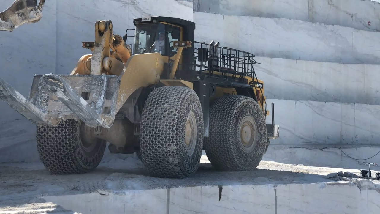 Komatsu And Caterpillar Wheel Loaders Working On Marble Quarries - 3 Hours Movie - YouTube