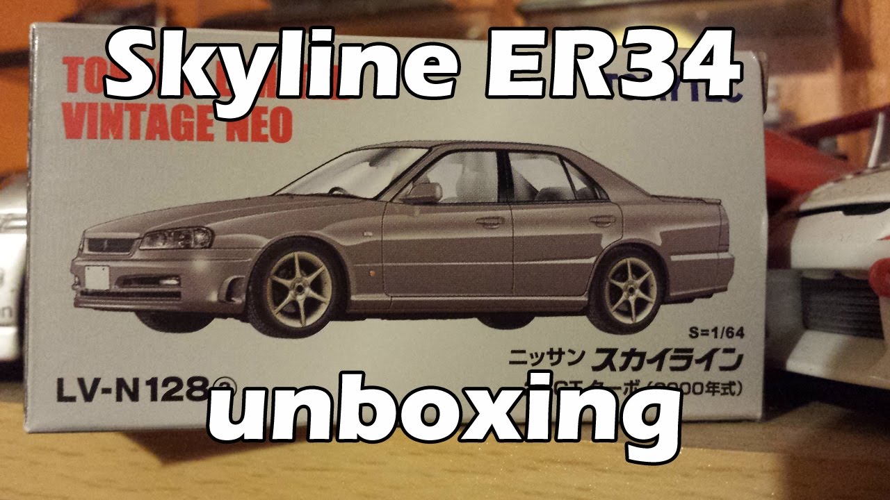Unboxing a Tomica Limited Vintage Neo Skyline 25GT (LV-N128a