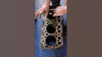 How to remove Engine cylinder liner ❗#automobile #engine #liner #pistion #subscribe